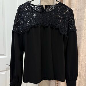 Lulus long sleeve top with lace accent